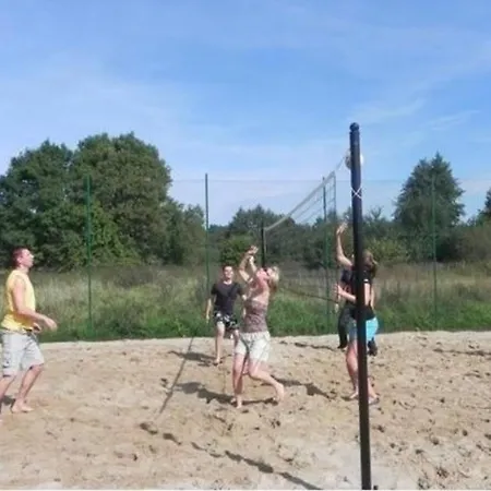 Blockhuette Mit Grill Und Garten In Glenwko