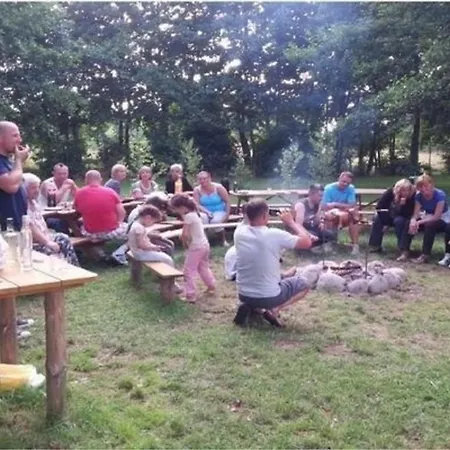 Blockhuette Mit Grill Und Garten In Glenwko Апартаменты Gleznowo
