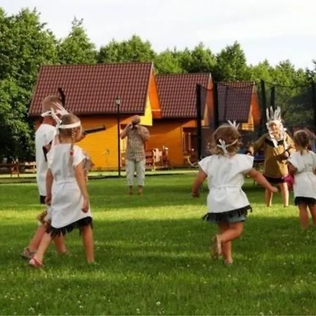 Blockhuette Mit Grill Und Garten In Glenwko